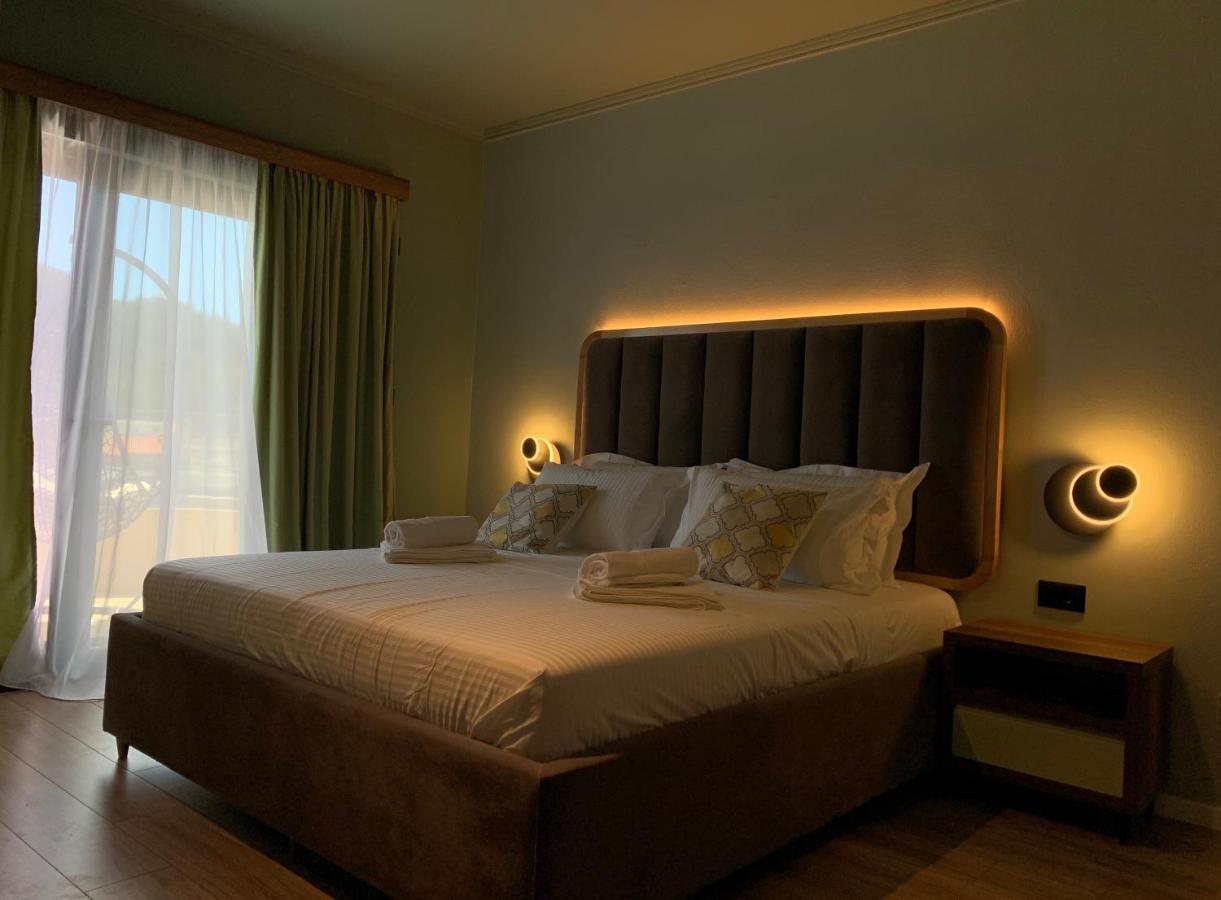 Bluetique Apartments Himara Esterno foto